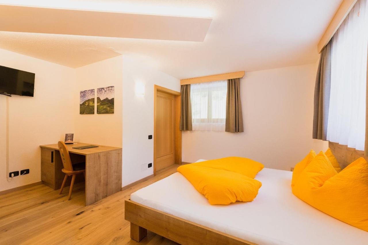 Gasthof Trausberg Corvara in Passiria Buitenkant foto